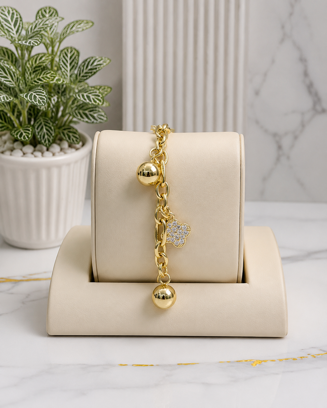Gold Clover Hand Chain