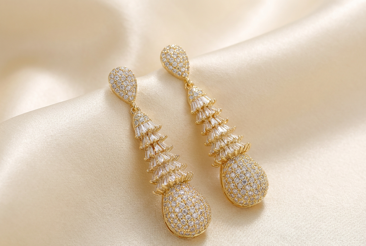 Crystal Teardrop Chandelier Earrings – Gold & Silver